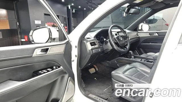 KG_Mobility_Ssangyong Rexton 2017 thumb 10