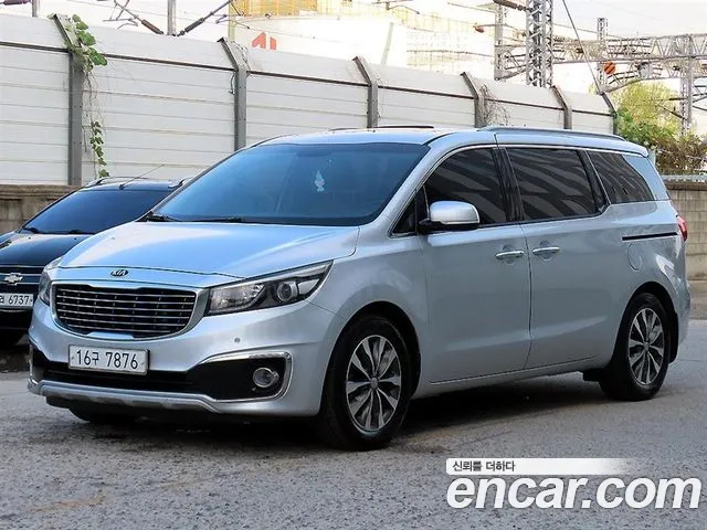 Kia Carnival 2015 thumb 2