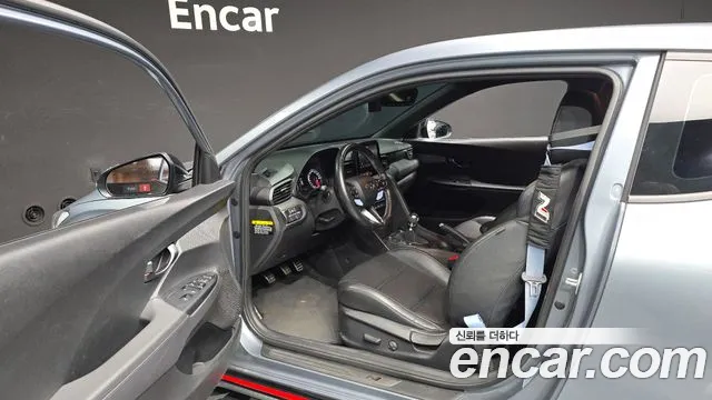 Hyundai Veloster 2019 thumb 10