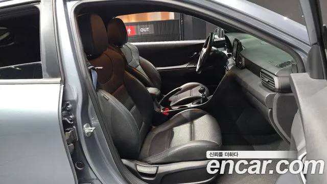 Hyundai Veloster 2019 thumb 12