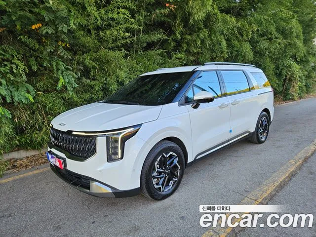Kia Carnival 2024 thumb 11