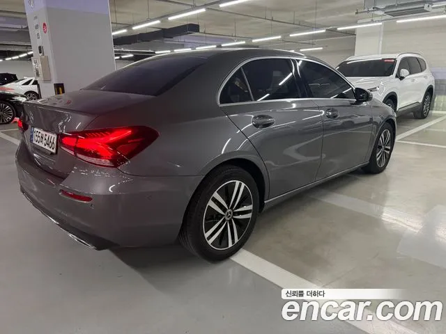 Mercedes-Benz A-Класс 2022 thumb 2