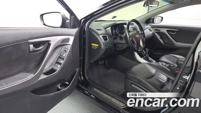 Hyundai Avante 2013 thumb 9