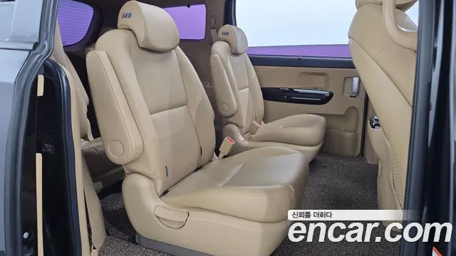 Kia Carnival 2019 thumb 12