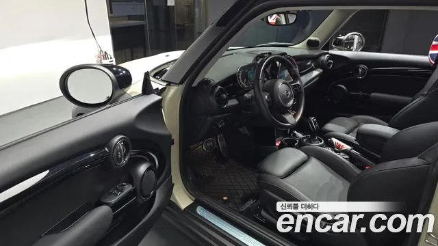 MINI Hatch 2021 thumb 9