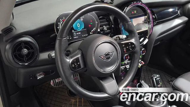MINI Hatch 2021 thumb 12