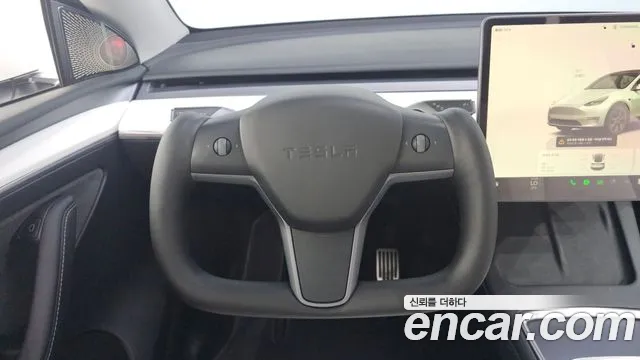 Tesla Model Y 2024 thumb 10