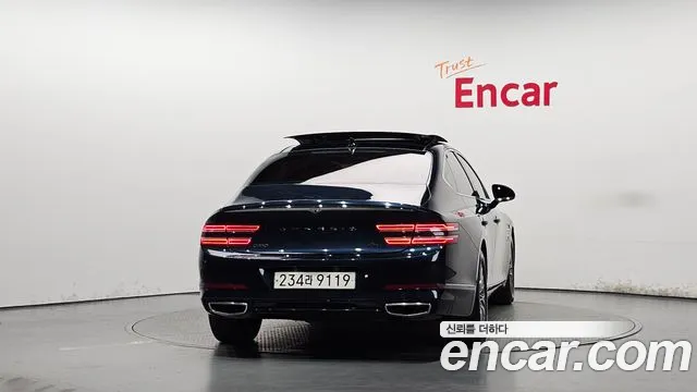 Genesis G80 2022 thumb 4