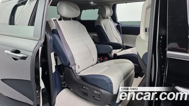 Kia Carnival 2024 thumb 12