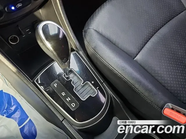 Hyundai Accent 2017 thumb 8