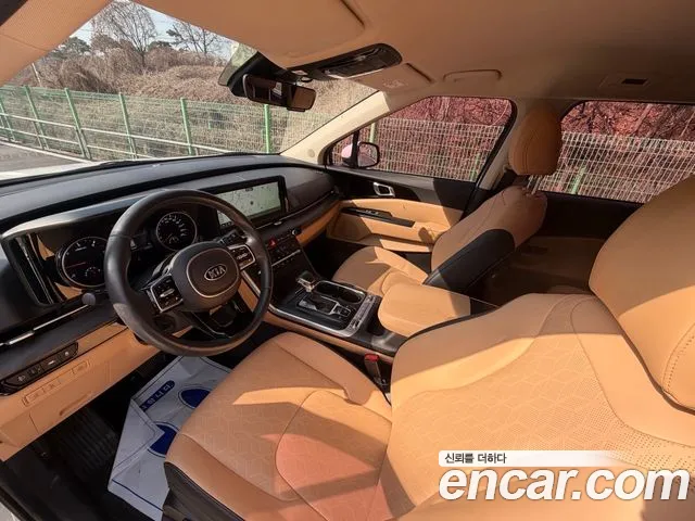 Kia Carnival 2021 thumb 9