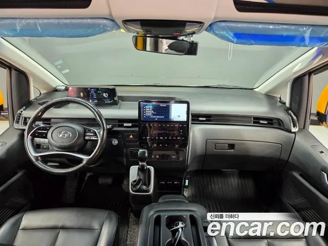 Hyundai Staria 2022 thumb 7