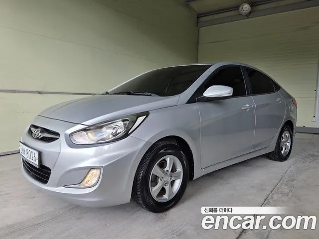 Hyundai Accent 2012 thumb 2