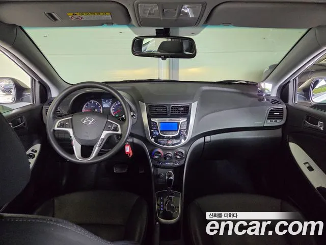 Hyundai Accent 2012 thumb 7