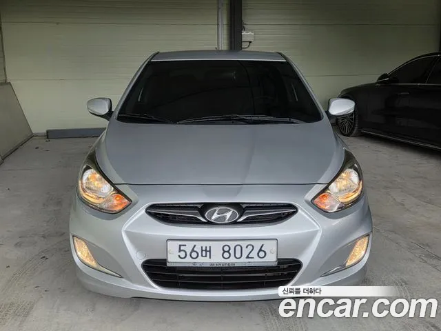 Hyundai Accent 2012 thumb 12
