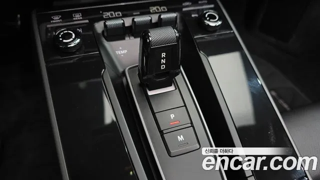 Porsche 911 2021 thumb 9