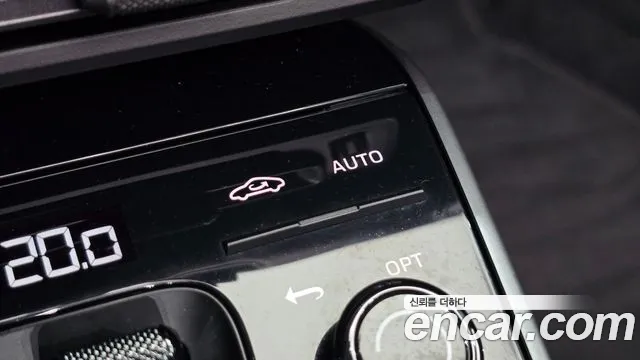 Porsche 911 2021 thumb 12