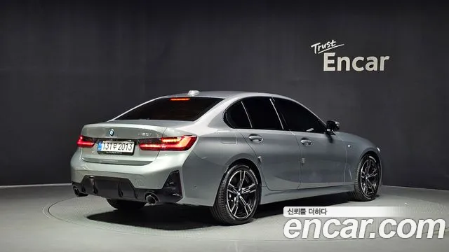 BMW 3-Series 2026 thumb 2