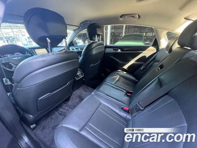 Genesis G80 2016 thumb 8