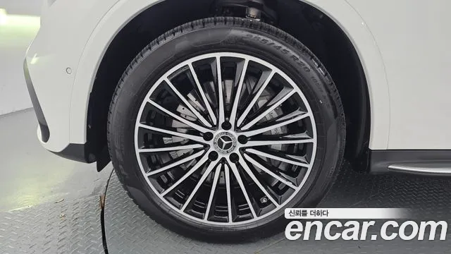 Mercedes-Benz GLC 2024 thumb 5