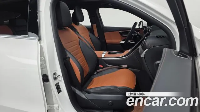 Mercedes-Benz GLC 2024 thumb 12