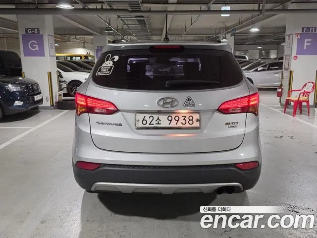 Hyundai Santa Fe 2013 thumb 4