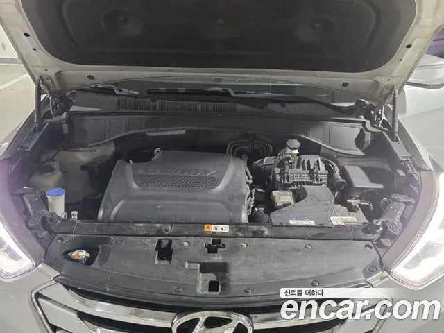 Hyundai Santa Fe 2013 thumb 6