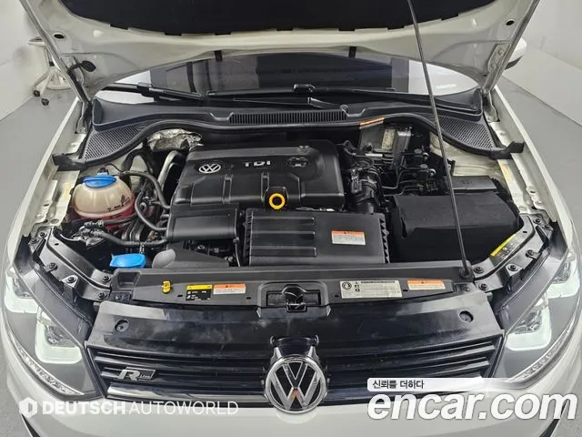 Volkswagen Polo 2015 thumb 6