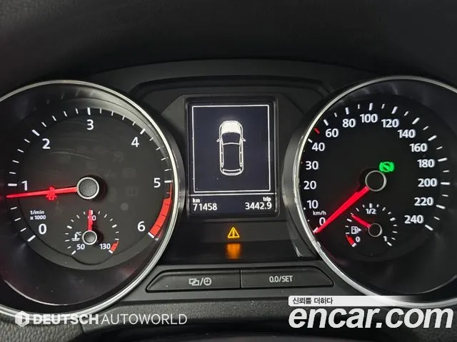 Volkswagen Polo 2015 thumb 8