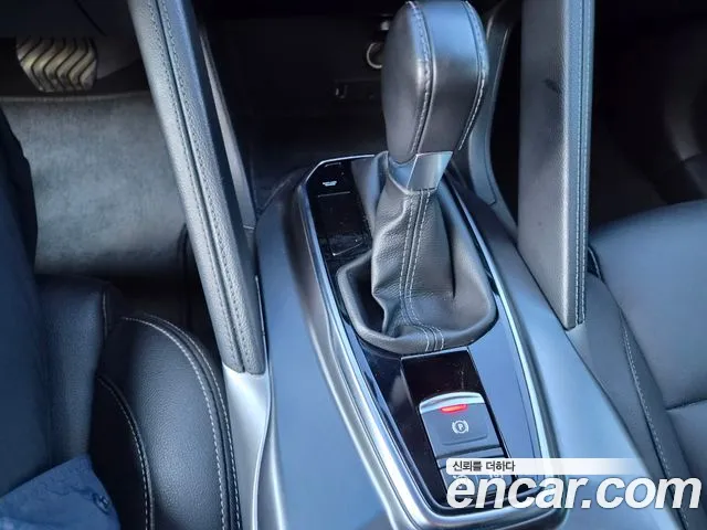 Renault-KoreaSamsung Koleos 2019 thumb 9