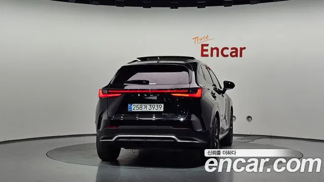 Lexus NX 2024 thumb 3