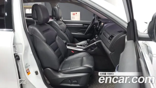Renault-KoreaSamsung Koleos 2016 thumb 10