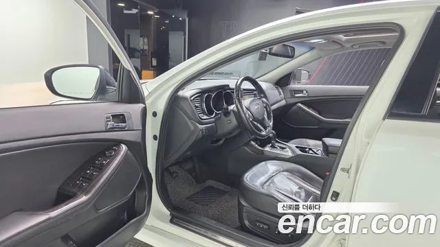 Kia K5 2012 thumb 10