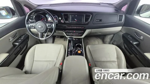 Kia Carnival 2018 thumb 7