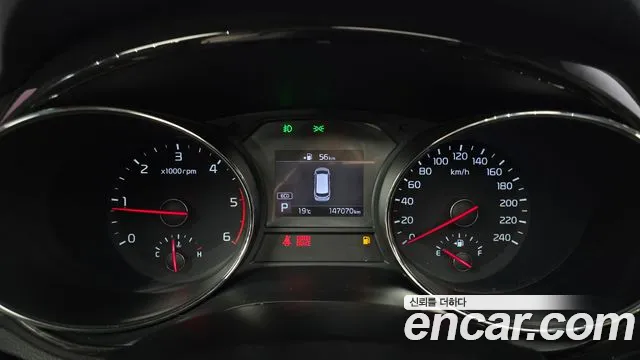 Kia Carnival 2018 thumb 8
