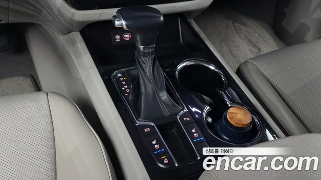 Kia Carnival 2018 thumb 9