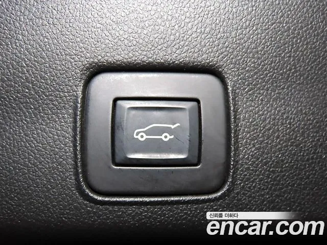 ChevroletGMDaewoo TrailBlazer 2021 thumb 3
