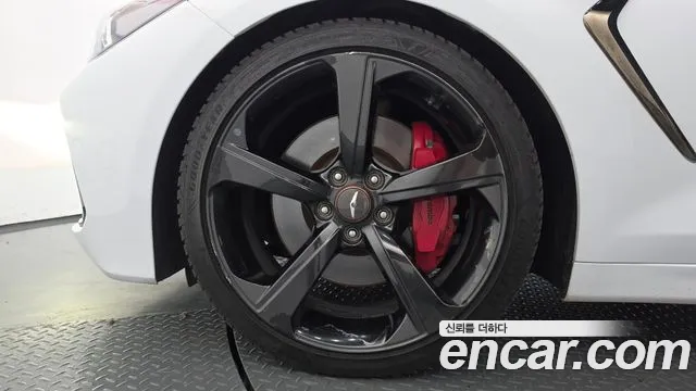 Genesis G70 2019 thumb 5