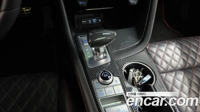 Genesis G70 2019 thumb 9
