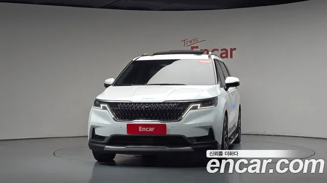 Kia Carnival 2023 thumb 2