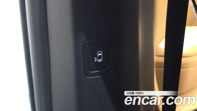 Kia Carnival 2023 thumb 12