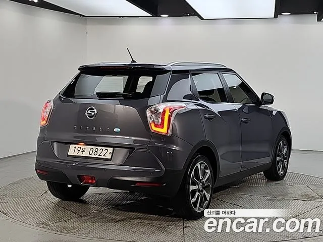 KG_Mobility_Ssangyong TIBOLI 2015 thumb 4