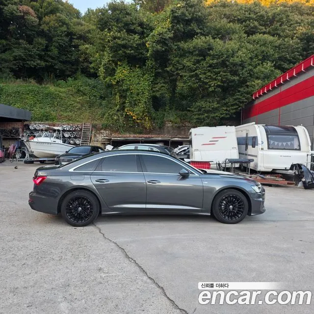 Audi A6 2021 thumb 7