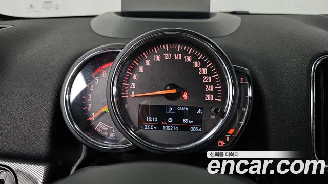 MINI Countryman 2019 thumb 8