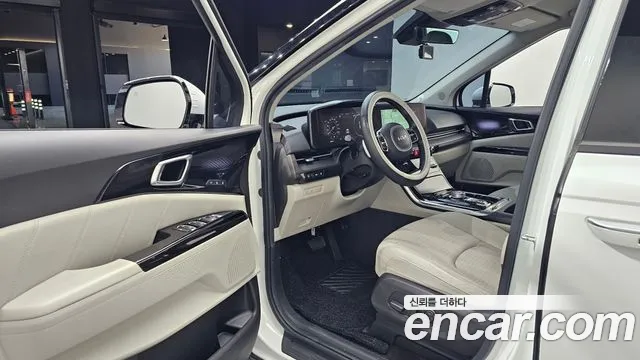 Kia Carnival 2023 thumb 9