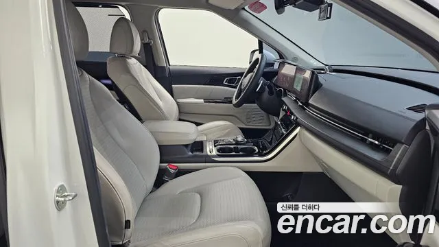 Kia Carnival 2023 thumb 10