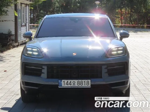 Porsche Cayenne 2023 thumb 11