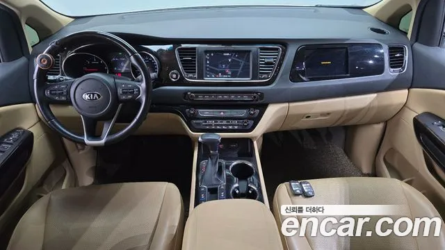 Kia Carnival 2018 thumb 7