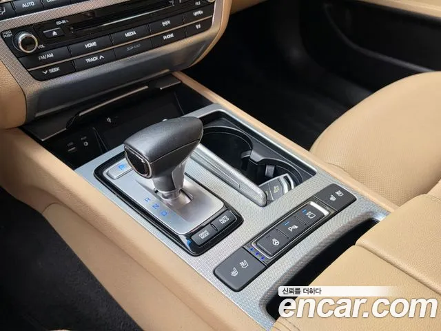 Genesis G80 2018 thumb 10