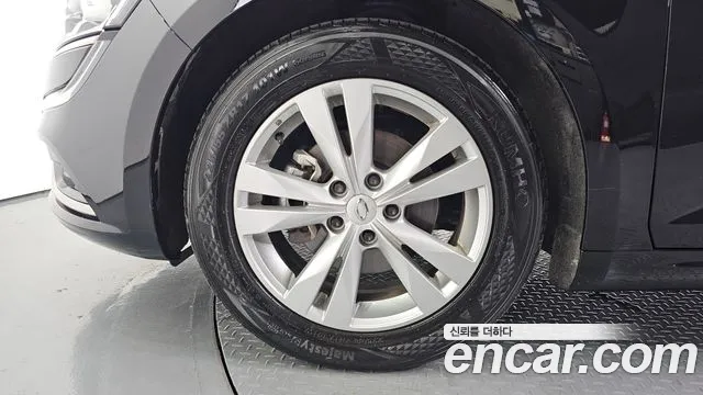 Renault-KoreaSamsung Megane 2019 thumb 5